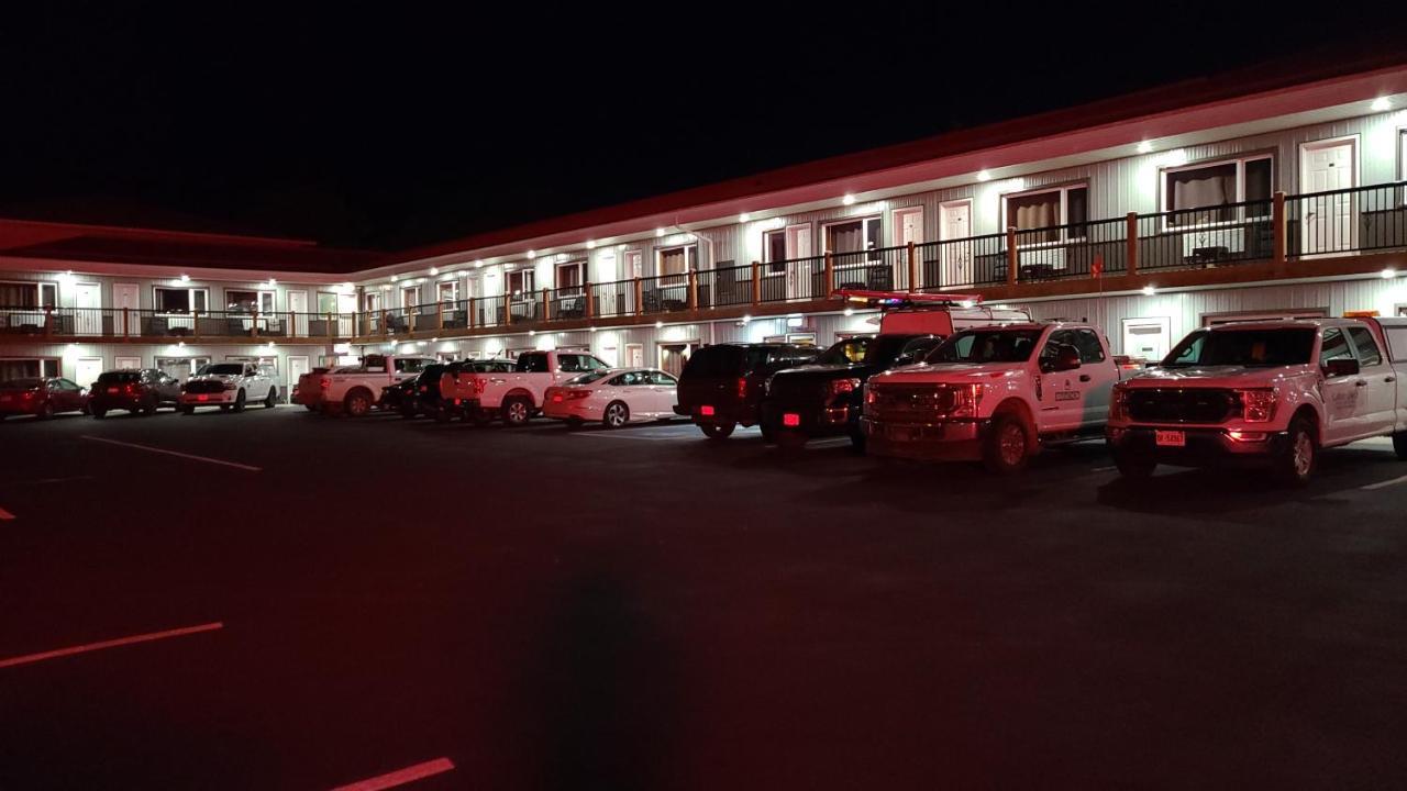 Outdoorsman Motel Wawa Exterior foto